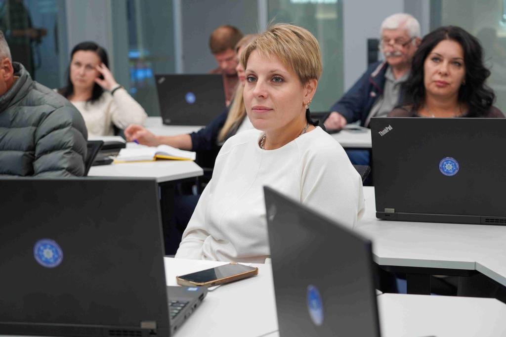 Науково-дослідна лабораторія з проблем державотворення та правозастосування навчально-наукового інституту права та психології-2