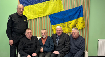 З турботою і вдячністю: представники НАВС і ветерани МВС відвідали поранених захисників з нагоди Великодня