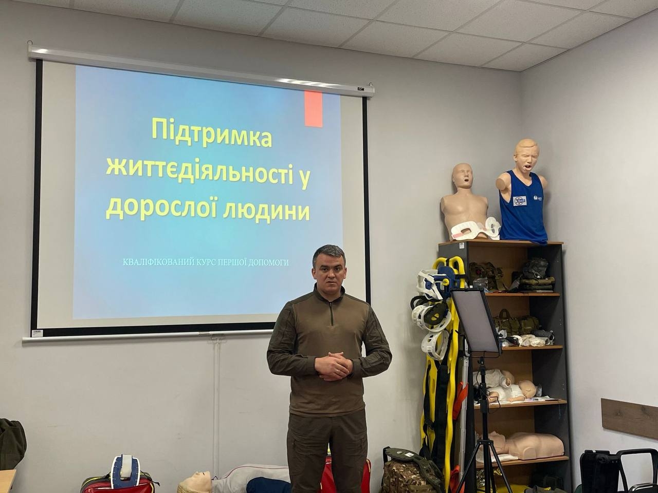 Алгоритми, що рятують: у НАВС відбулися бінарні заняття з домедичної підготовки