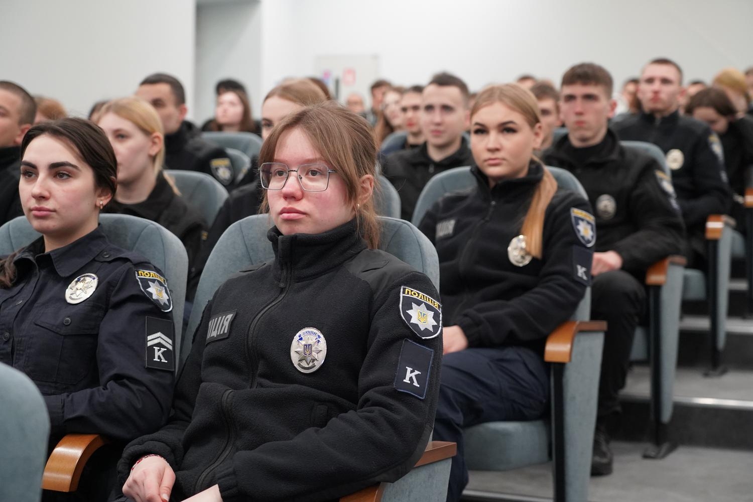 До 105-річчя НАВС: лекція-бесіда про професійну освіту в системі МВС