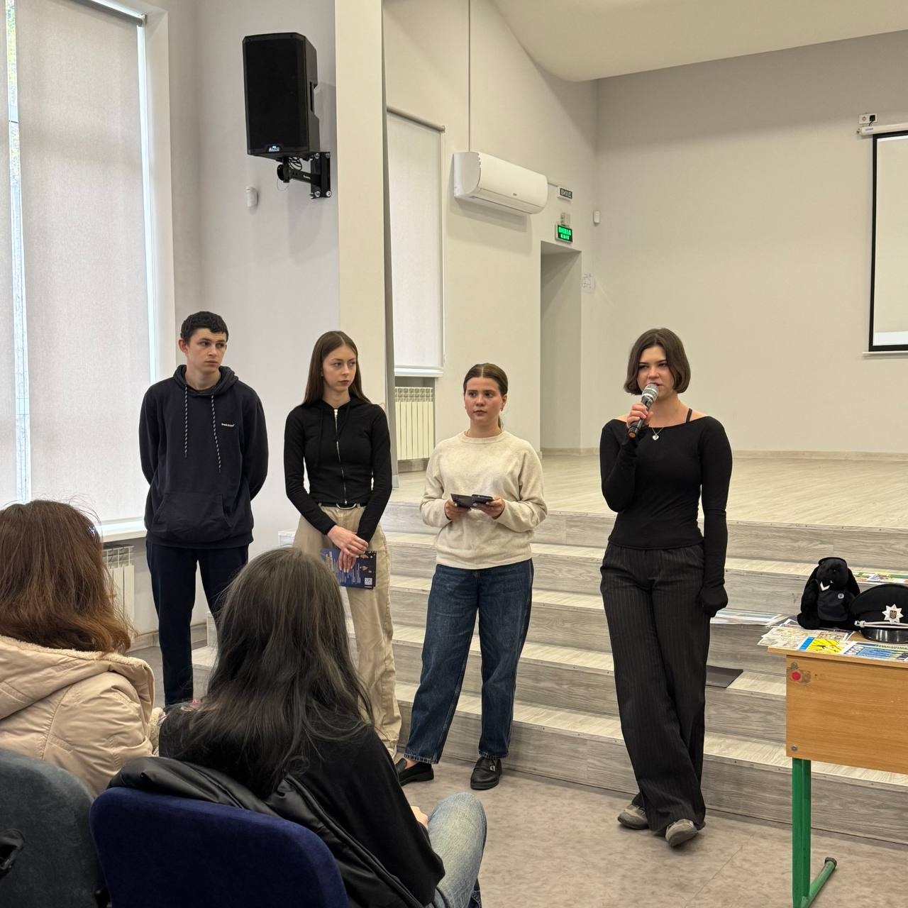 Юрклініка НАВС долучилася до проведення антинаркотичних заходів для учнів київських шкіл