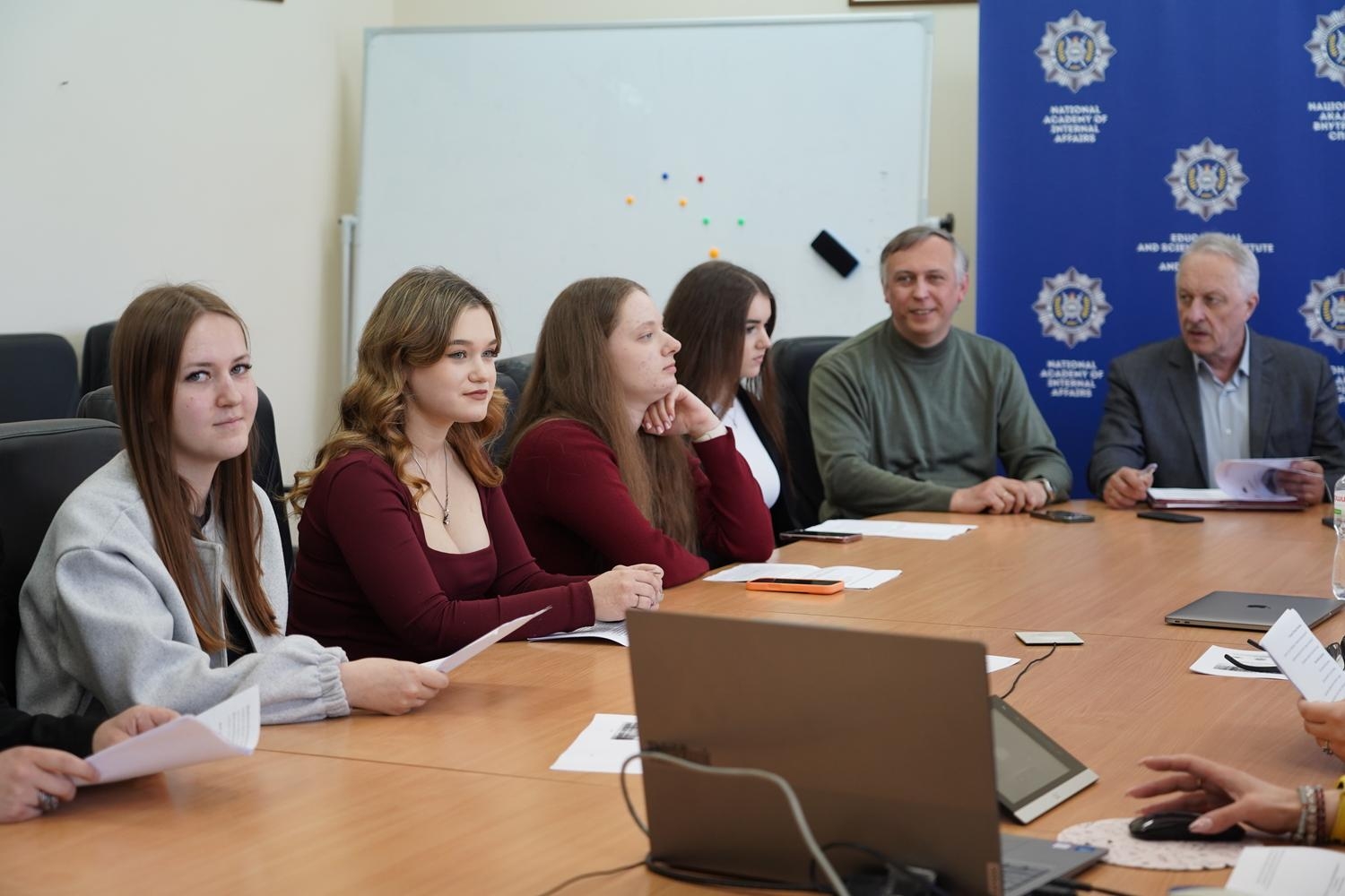 У навчально-науковому інституті права та психології НАВС провели студентську конференцію до Дня науки