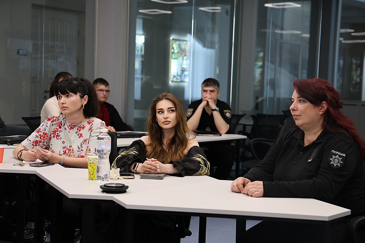 У НАВС відбувся круглий стіл щодо філософсько-правових основ національної безпеки України