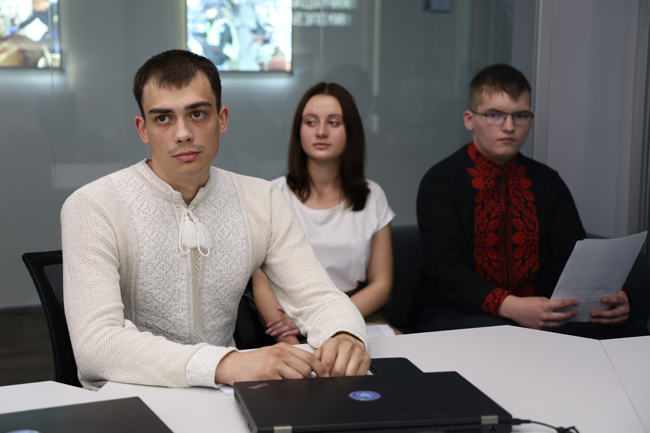 У НАВС відбувся круглий стіл щодо філософсько-правових основ національної безпеки України