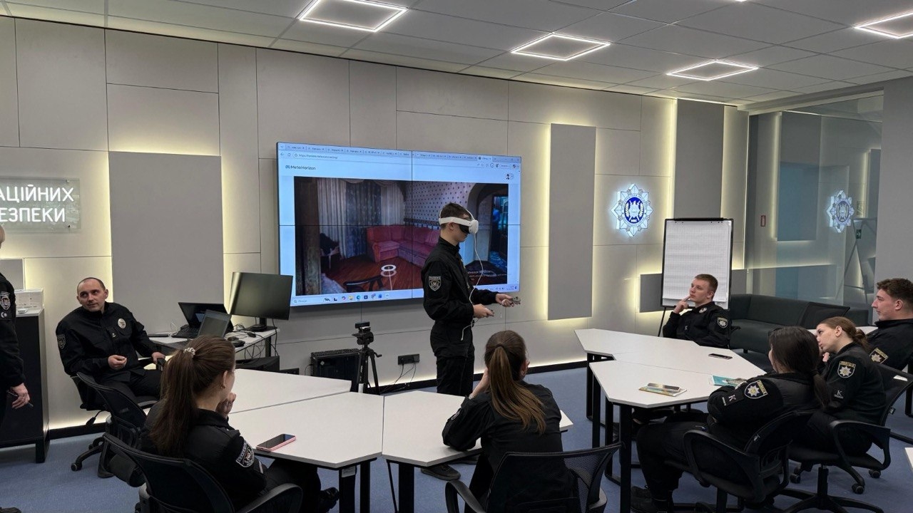 У НАВС майбутніх слідчих навчають за допомогою VR-технологій
