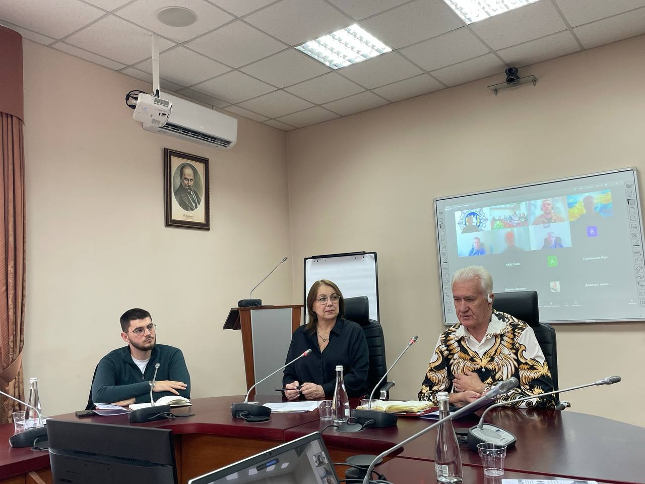 Актуальні виклики воєнного часу: в НАВС обговорили криміналістичні та судово-медичні аспекти ідентифікації загиблих