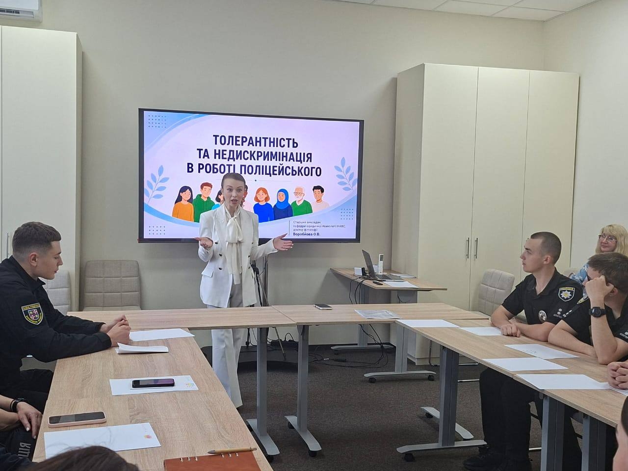 Психологічна підготовка майбутніх офіцерів: у ННІПО провели серію тренінгів