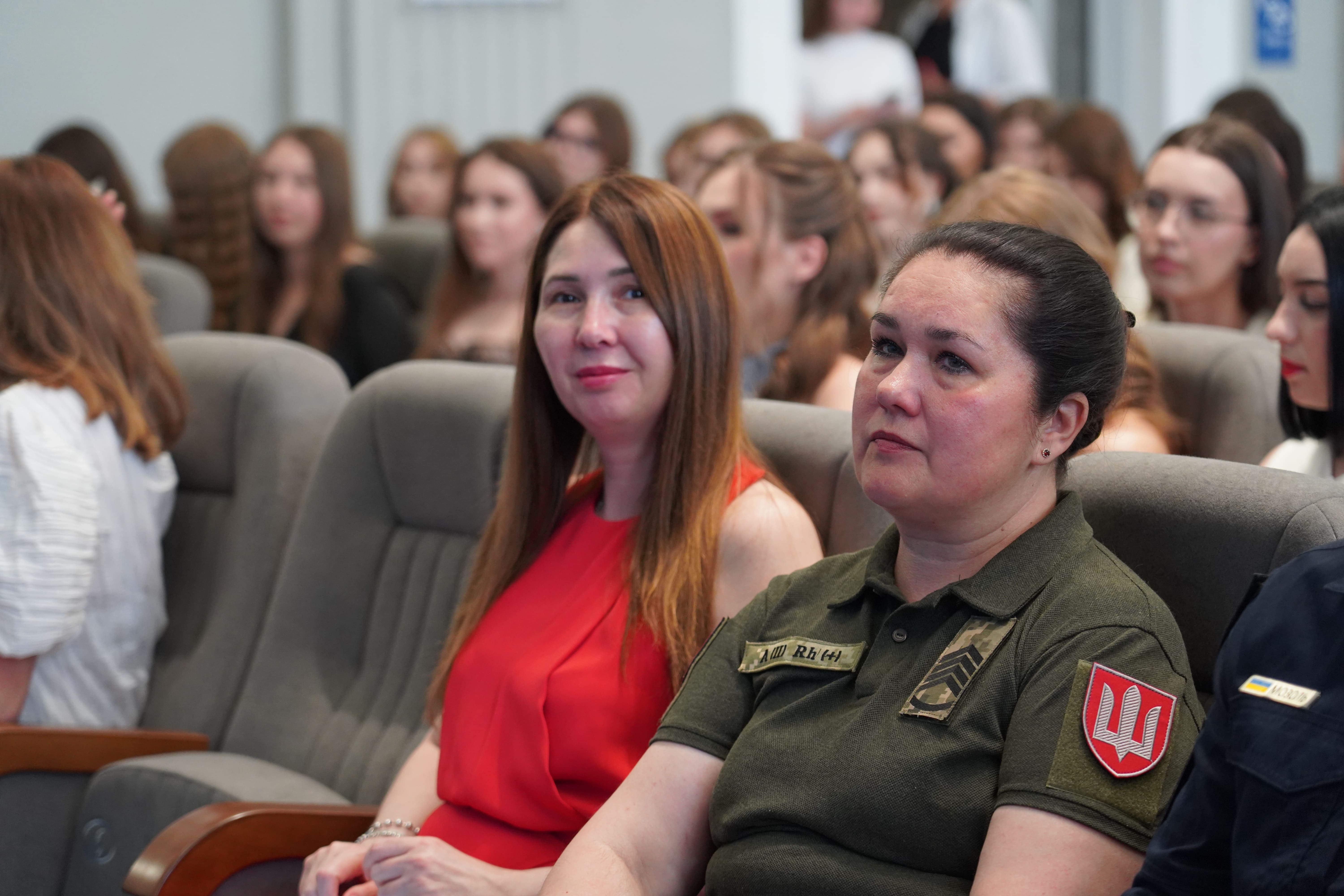 Сьогодні Національна академія внутрішніх справ провела в самостійне професійне життя ще одне покоління випускників. 