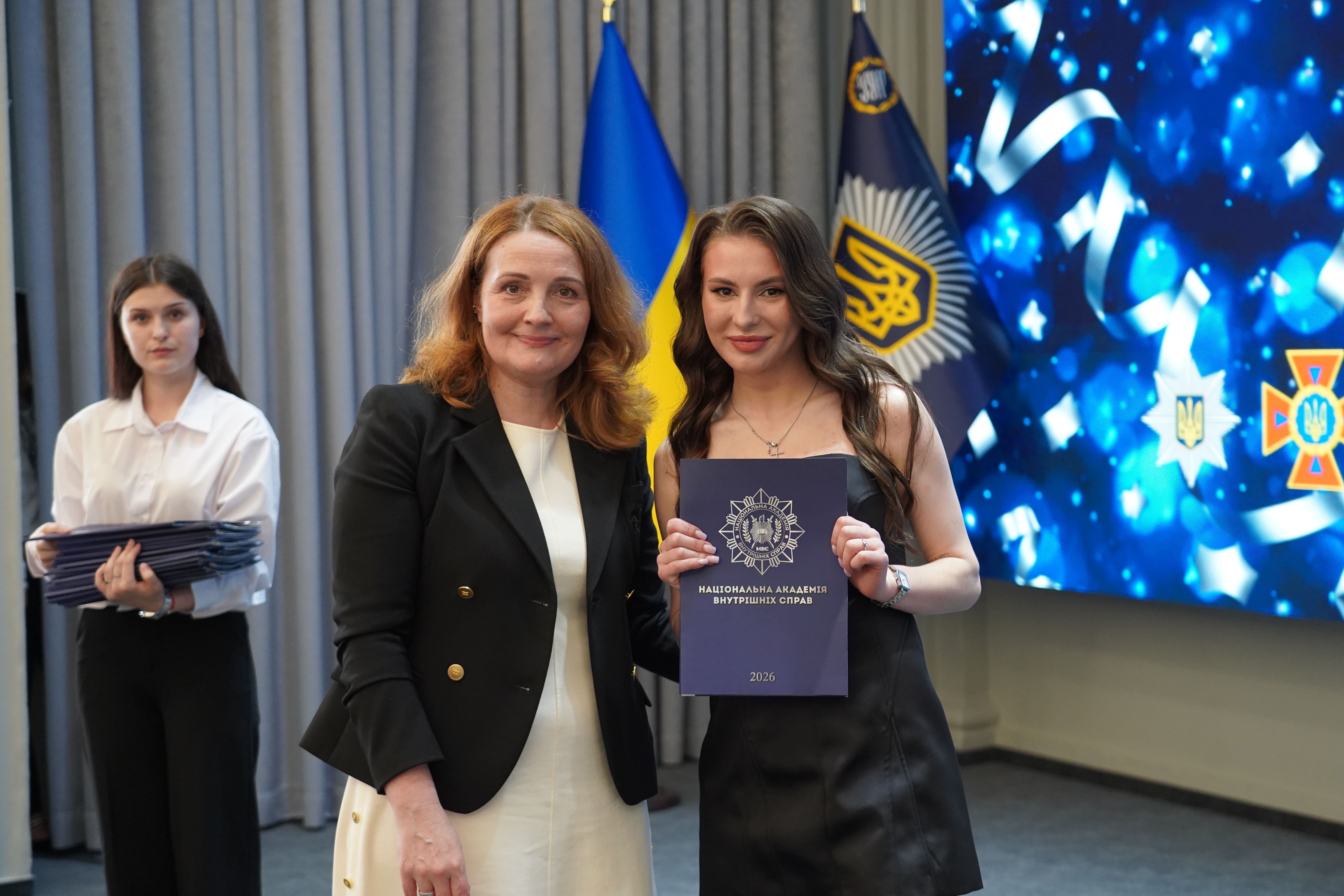 Сьогодні Національна академія внутрішніх справ провела в самостійне професійне життя ще одне покоління випускників. 