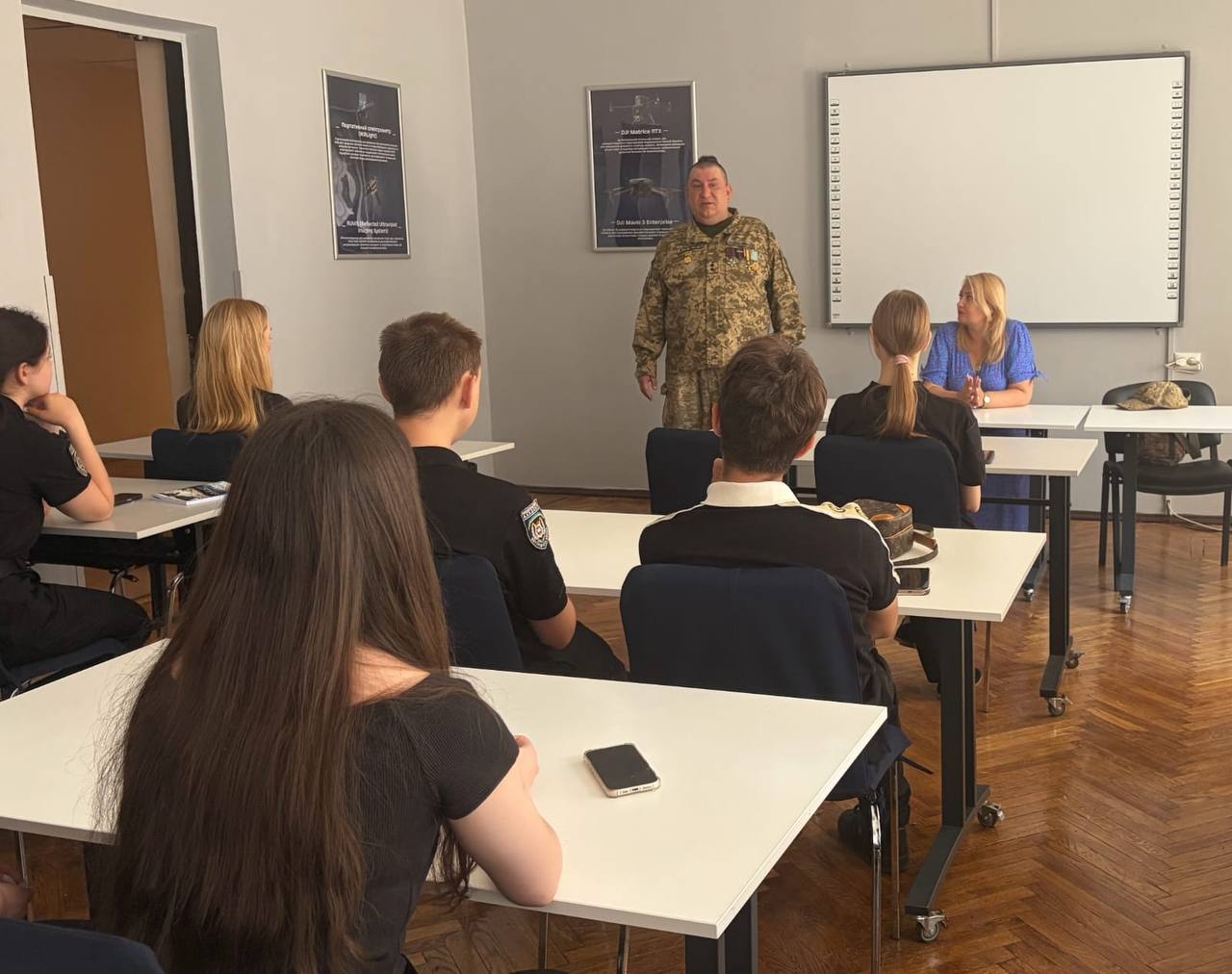 Зустріч студентів з ветераном - випускником НАВС