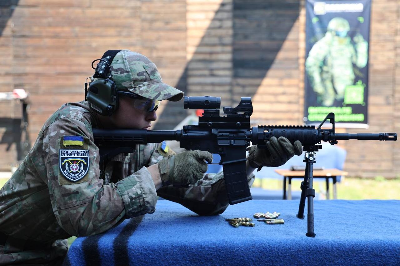 У НАВС відбувся чемпіонат зі стрільби до 105-річчя академії