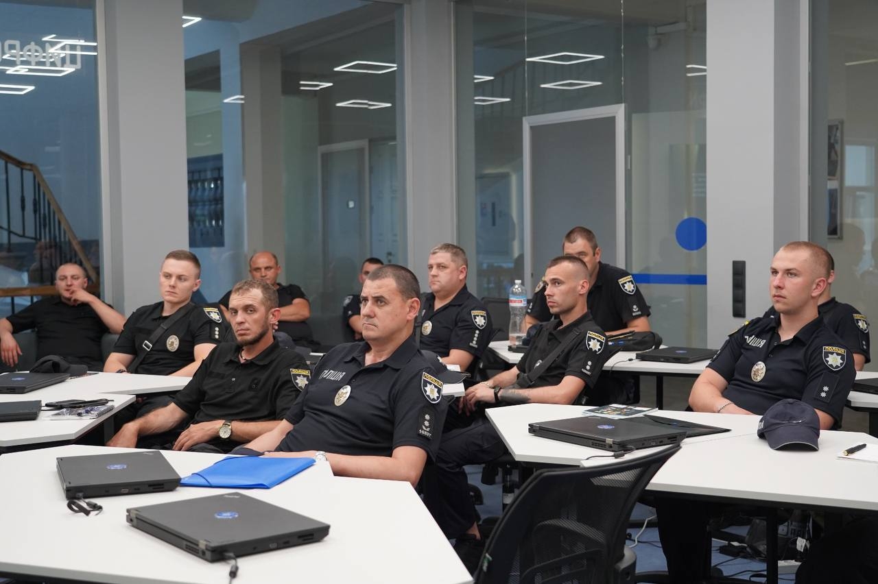 Сучасні підходи до роботи з цифровими доказами: у НАВС відбувся практичний воркшоп для працівників карного розшуку