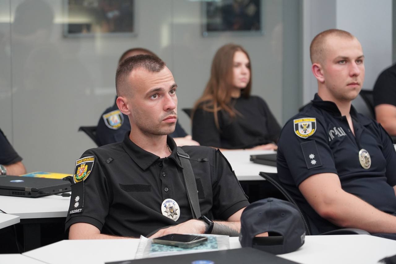 Сучасні підходи до роботи з цифровими доказами: у НАВС відбувся практичний воркшоп для працівників карного розшуку