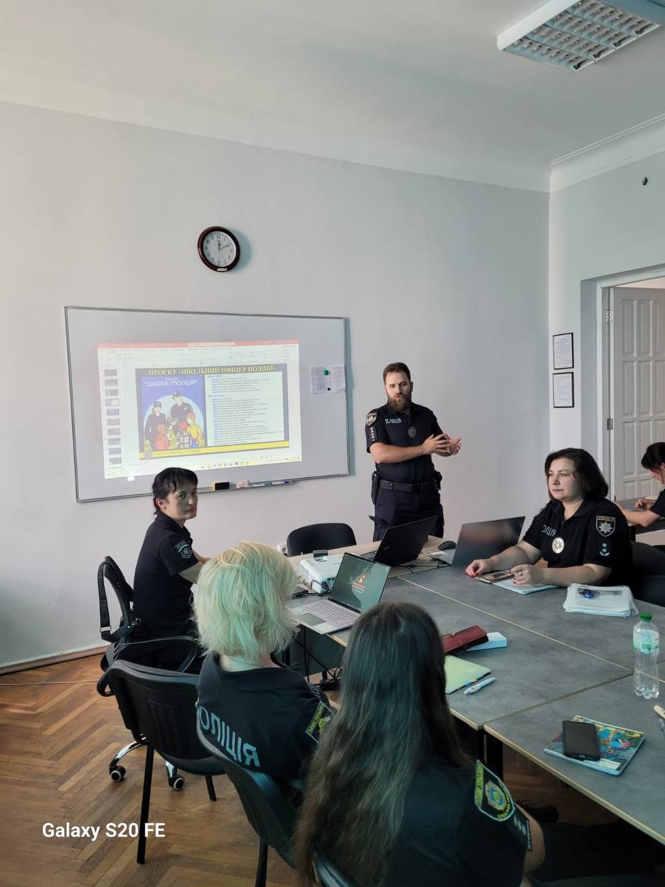 У ННІПО НАВС відбулося бінарне інтерактивне лекційне заняття для працівників служби освітньої безпеки