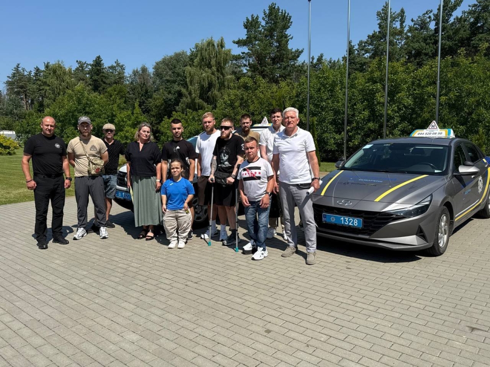 У безбар’єрній автошколі НАВС готуються до початку практичного курсу
