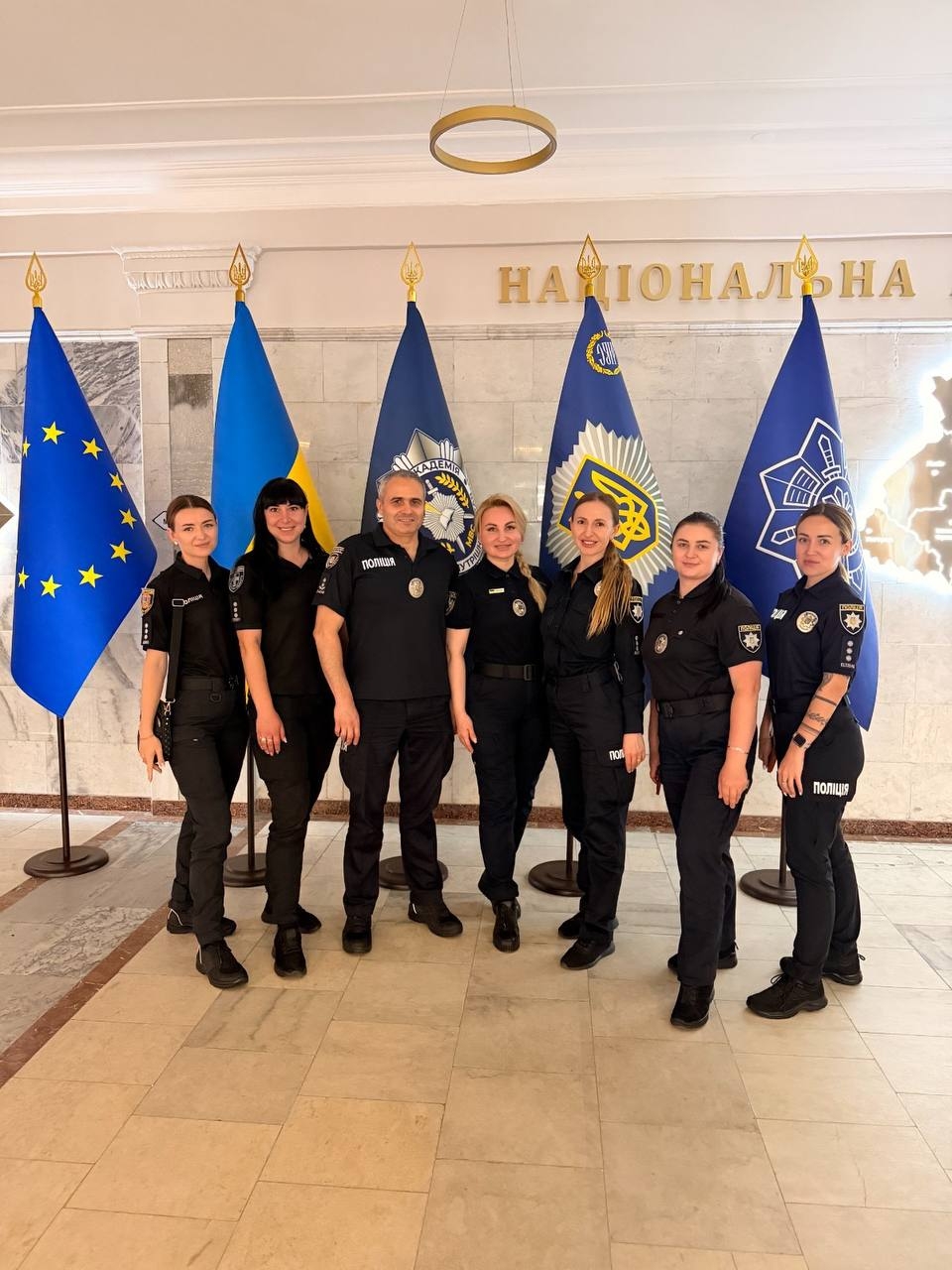 Бінарне заняття для поліцейських підрозділів служби освітньої безпеки