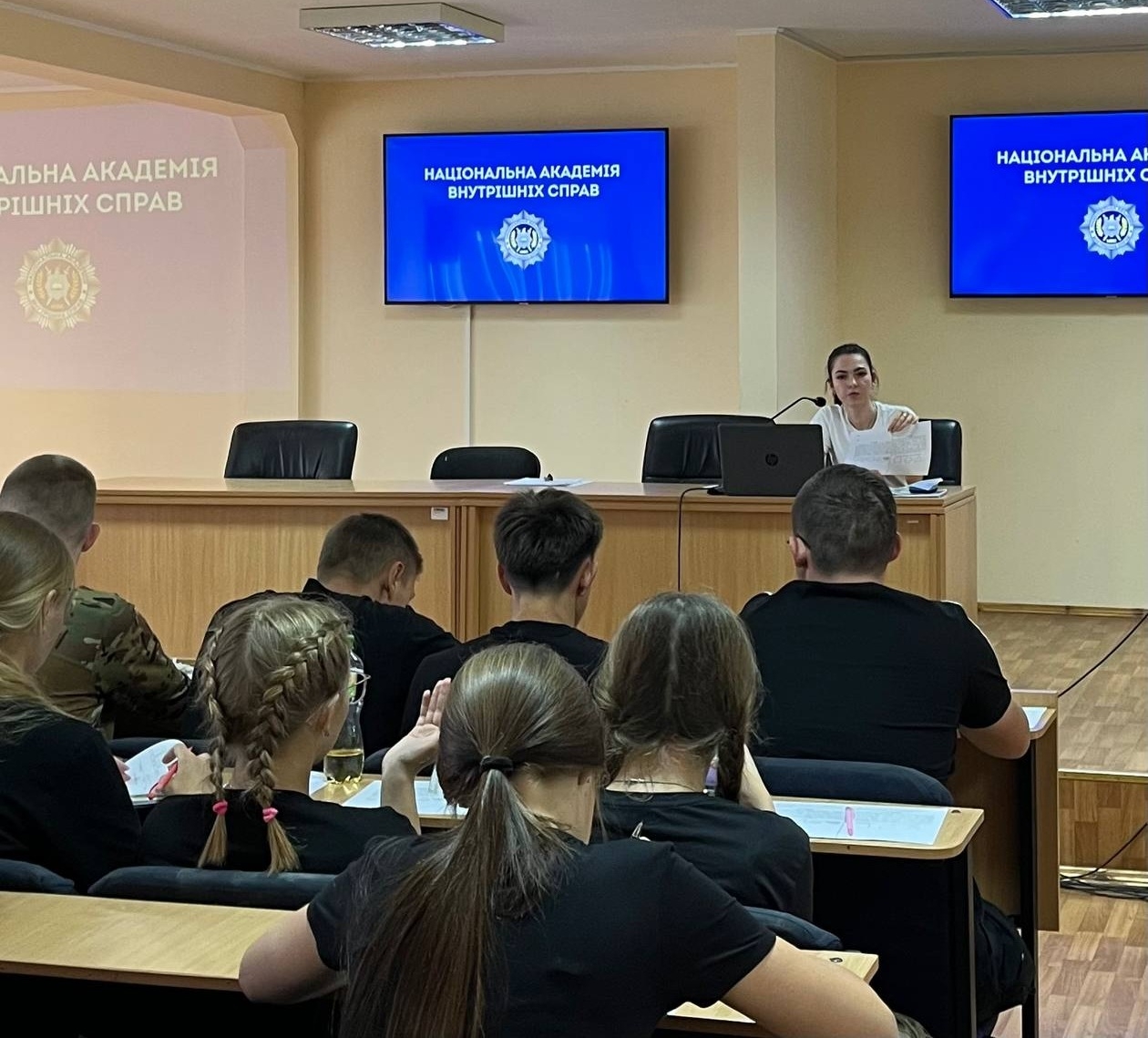 Адаптаційний період першокурсників: психологічний супровід і підтримка