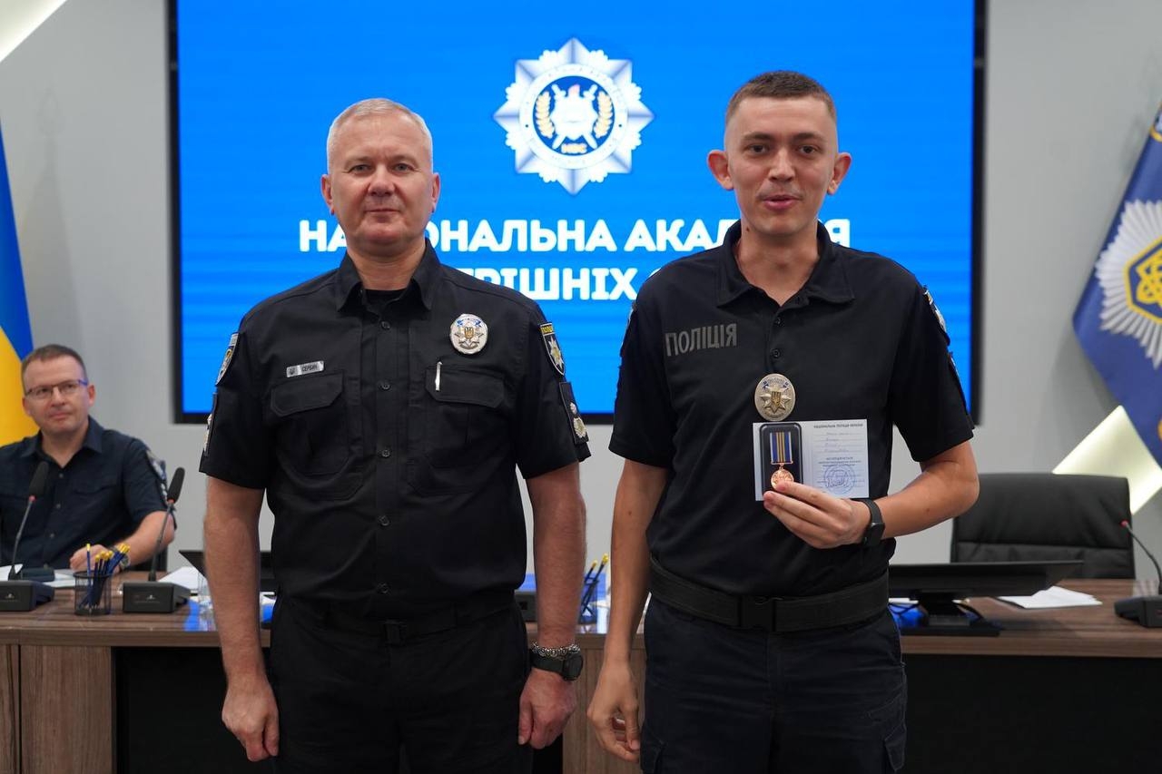 Вчена рада НАВС нагородила працівників з нагоди Дня Незалежності України