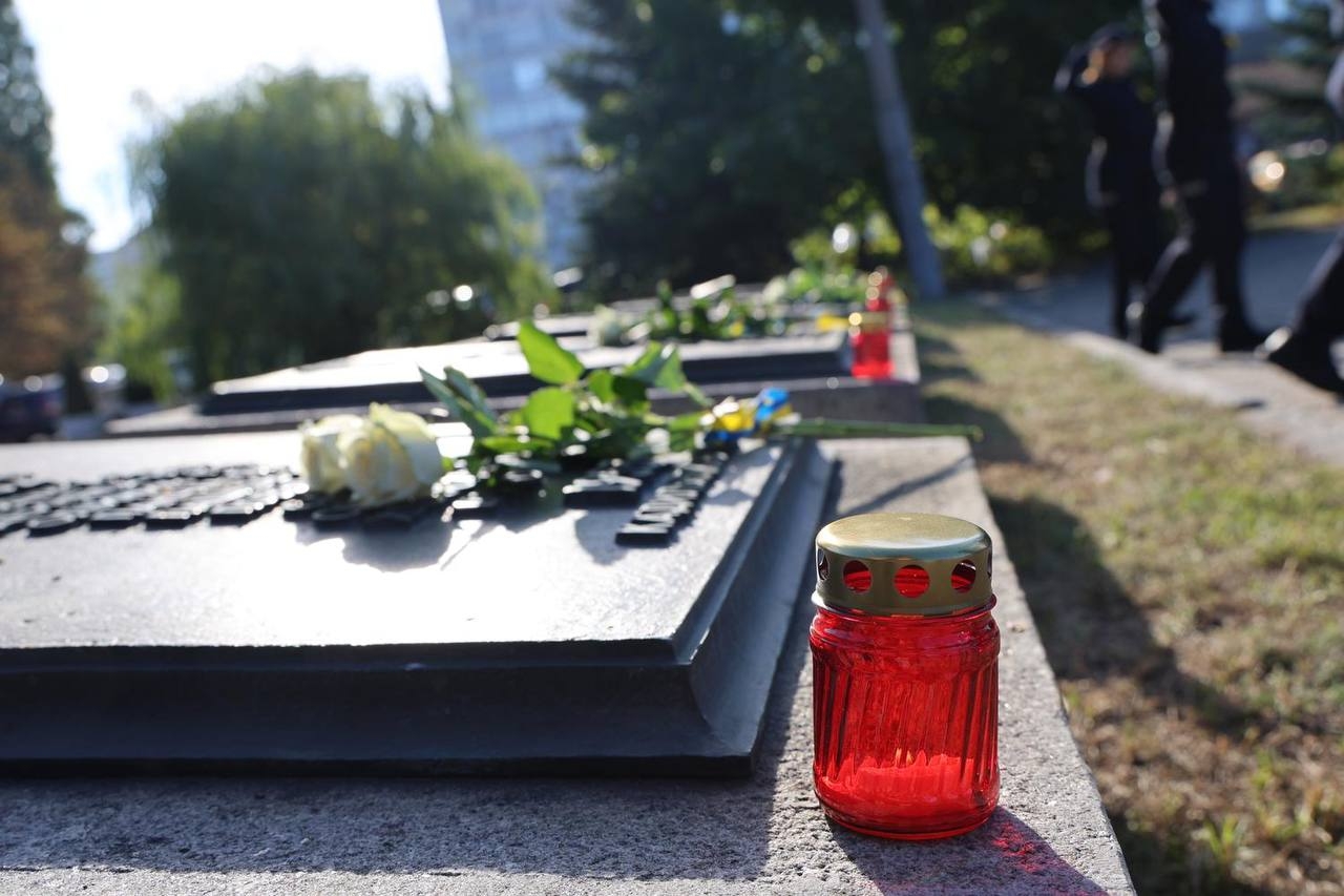 У НАВС віддали шану захисникам України, які загинули за її незалежність (Відео)