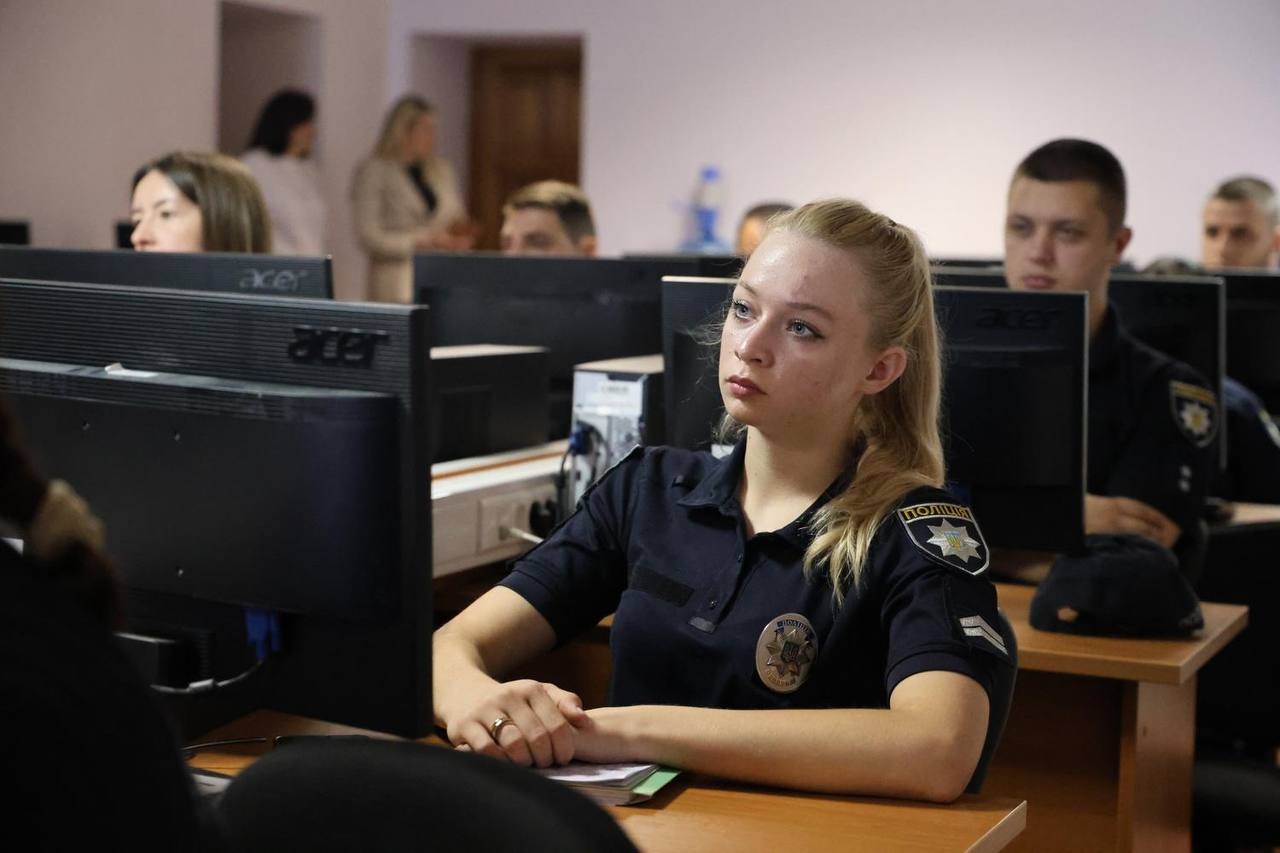 Бінарне заняття для слухачів спеціалізації (перепідготовки) поліцейських підрозділів «Служба освітньої безпеки»