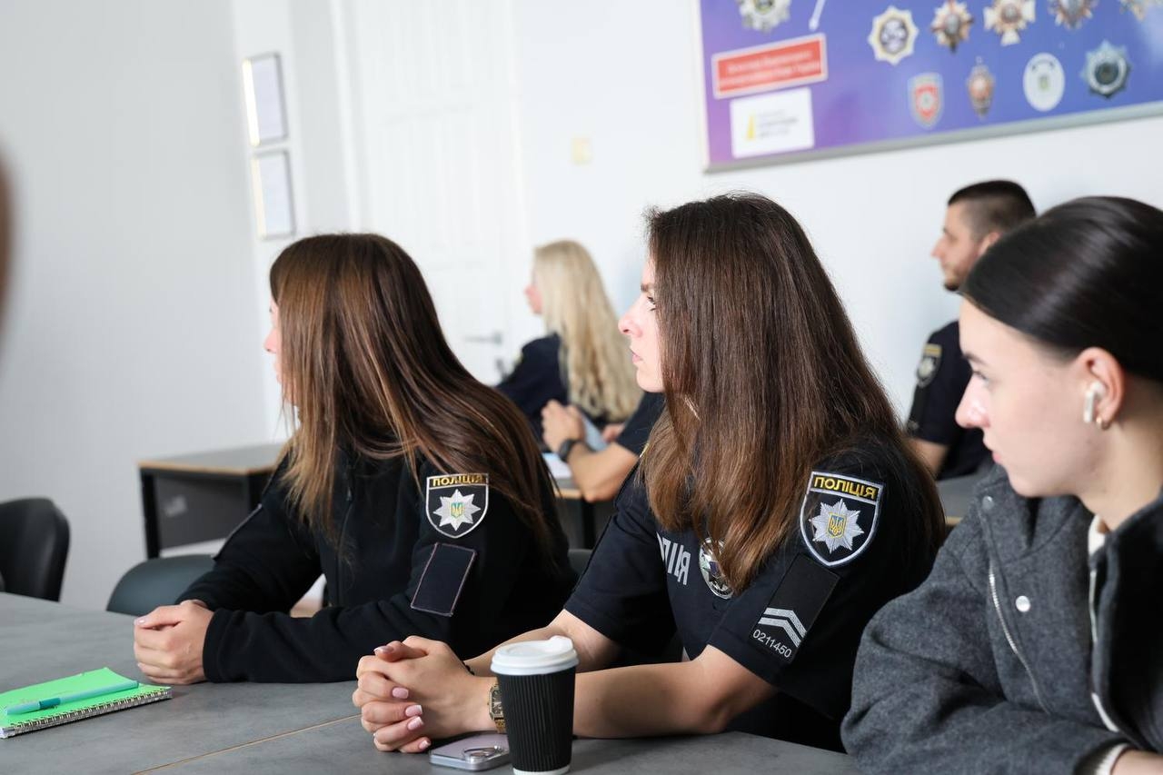 Бінарне заняття для слухачів спеціалізації (перепідготовки) поліцейських підрозділів «Служба освітньої безпеки» 