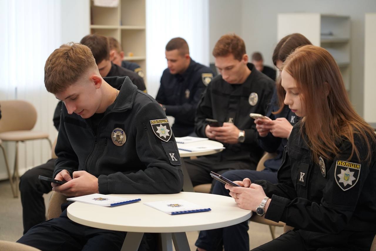 Штучний інтелект й академічна доброчесність — у НАВС обговорили можливості та ризики цифрових інструментів
