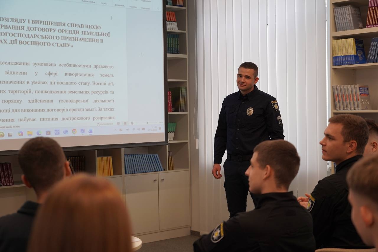 Штучний інтелект й академічна доброчесність — у НАВС обговорили можливості та ризики цифрових інструментів