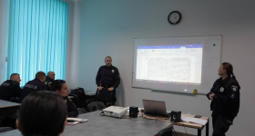 Бінарне заняття для поліцейських Служби освітньої безпеки