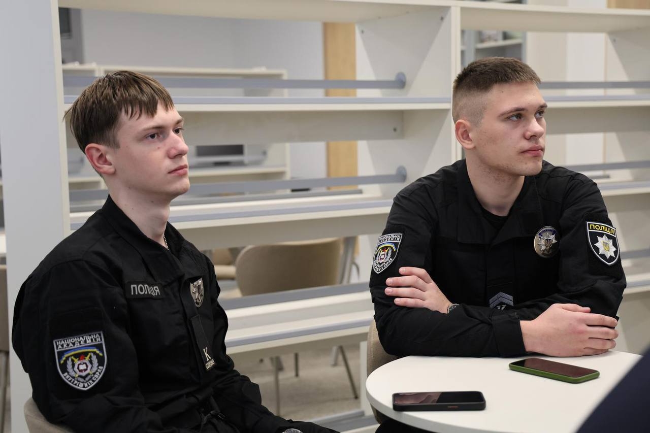 Граматичний патруль: правописний челендж для майбутніх правників, правоохоронців, психологів і всіх охочих