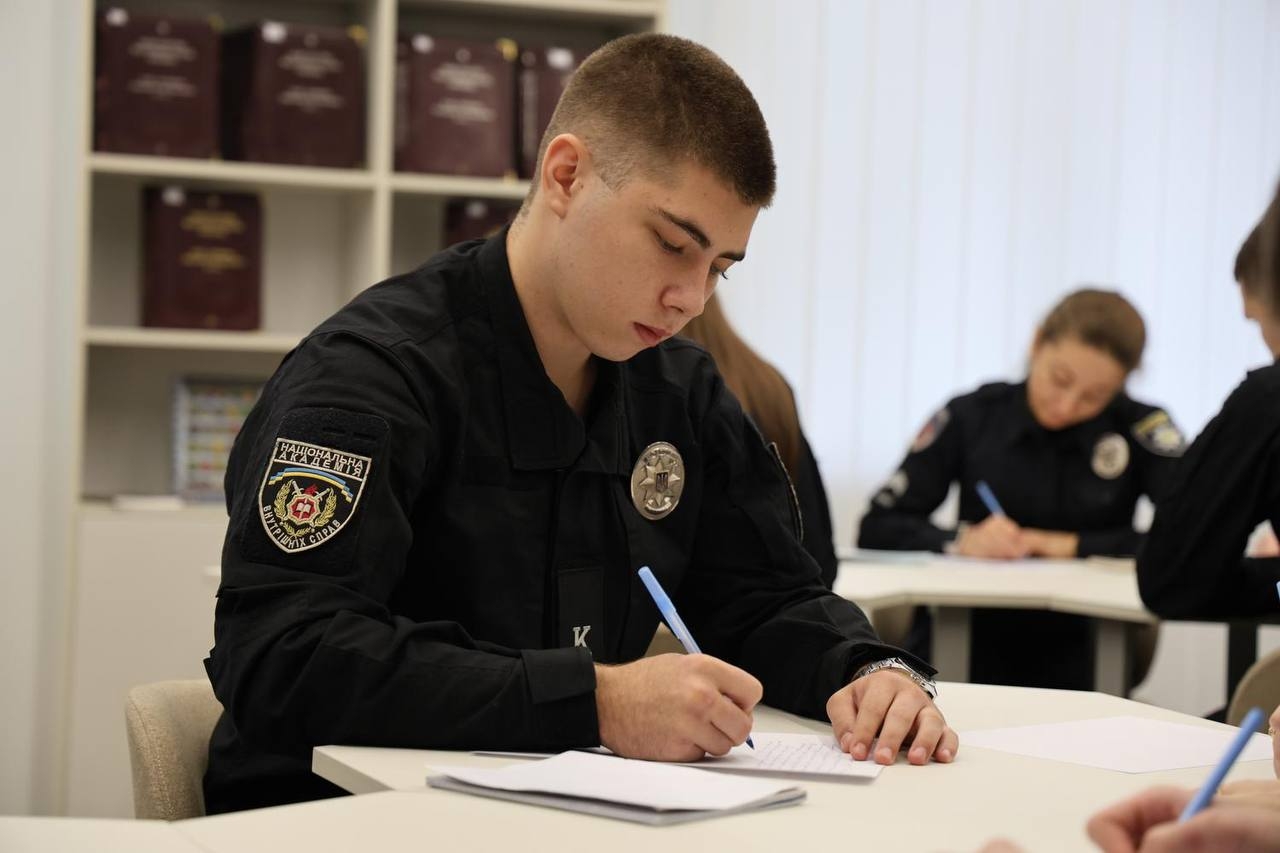 Українське слово єднає: академія долучилася до Радіодиктанту національної єдності