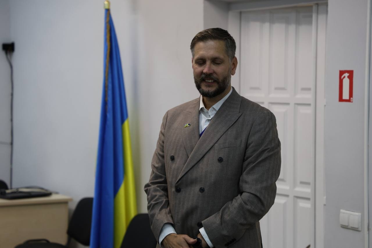 НАВС і КМЄС: англійська мова як інструмент міжнародної співпраці