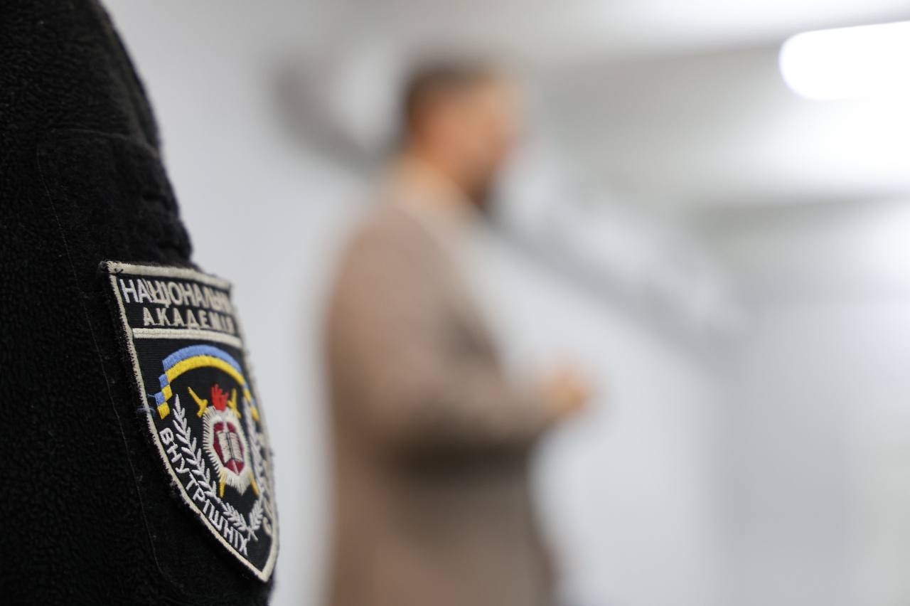 НАВС і КМЄС: англійська мова як інструмент міжнародної співпраці