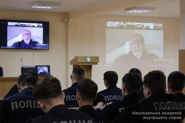 До 105-річчя НАВС: лекція-бесіда про професійну освіту в системі МВС
