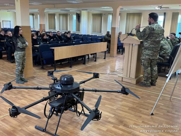 Практика, яка працює: курсанти НАВС навчаються разом із бійцями «Люті»