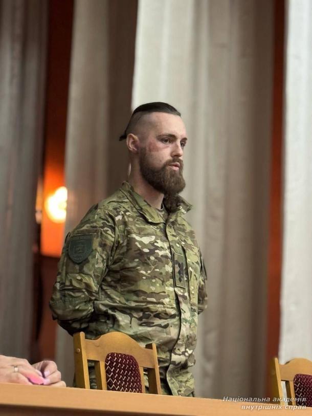 Зустріч із героєм: здобувачі НАВС поспілкувалися з ветераном російсько-української війни