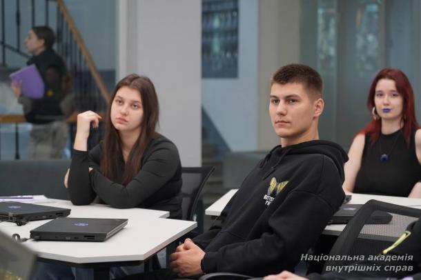 Інтелектуальний турнір до Дня юриста