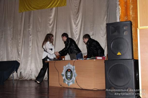 У Навчально-науовому експертно-криміналістичному інституті відбувся тематичний захід з нагоди Дня сміху.