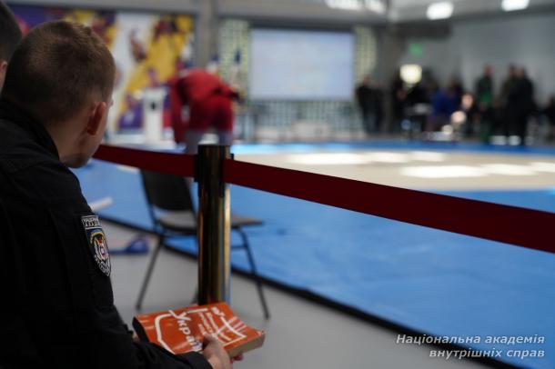 Чемпіонат із боротьби самбо серед курсантів проведено на базі Національної академії внутрішніх справ