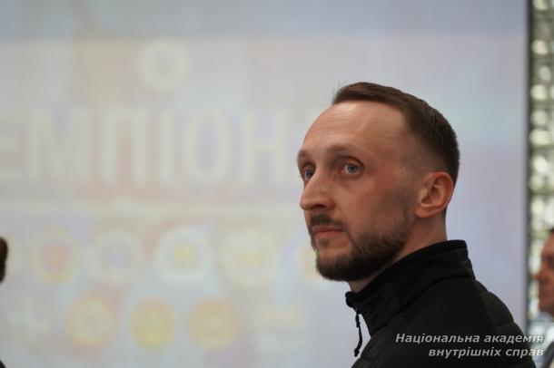 Чемпіонат із боротьби самбо серед курсантів проведено на базі Національної академії внутрішніх справ