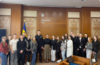 Ознайомлення з діяльністю Верховного Суду триває Фото