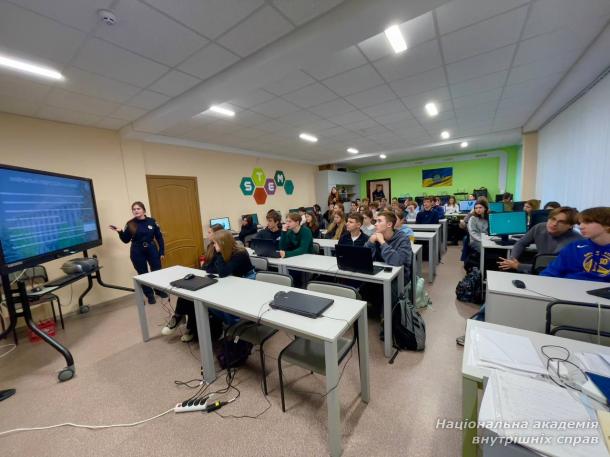 Профорієнтаційна та правопросвітницька зустріч у ліцеї «Голосіївський»