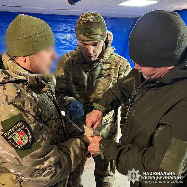 Фінальні відпрацювання з тактичної медицини для поліцейських зведеного загону Луганщини Фінальні відпрацювання з тактичної медицини для поліцейських зведеного загону Луганщини