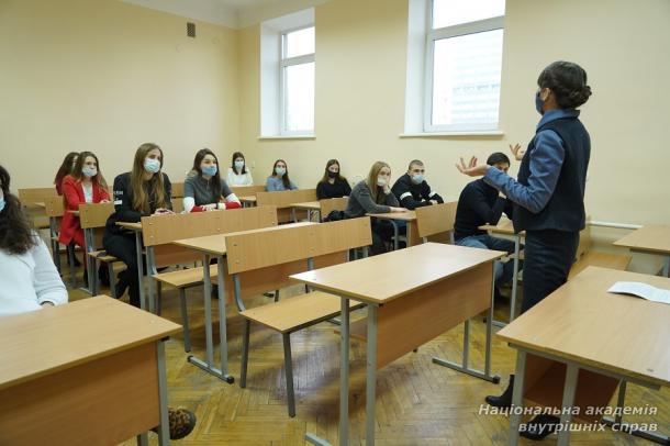 Етичні правила спілкування з людьми з особливими потребами
