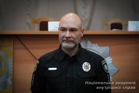 Перший випуск поліцейських Служби освітньої безпеки