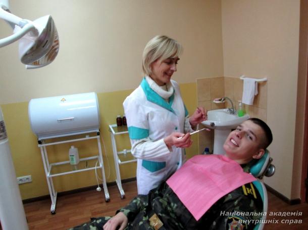Один день із життя першокурсників  у  центрі спеціальної та фізичної підготовки