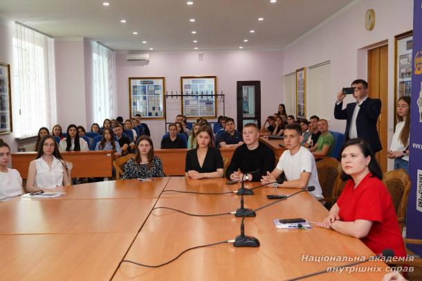 Зустріч студентів із представницею Проєкту Ради Європи в  Україні «HELP»