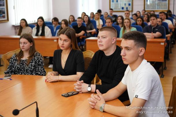 Зустріч студентів із представницею Проєкту Ради Європи в  Україні «HELP»