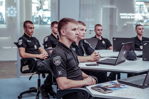 У Національній академії внутрішніх справ відкрито сучасний “Цифровий hub”