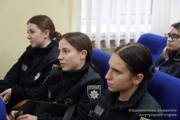 Зустріч з письменником В’ячеславом Васильченком до Дня української писемності та мови в НАВС