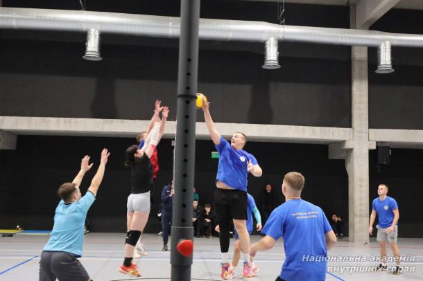 У НАВС відбувся турнір на Кубок ректора з волейболу серед чоловічих команд